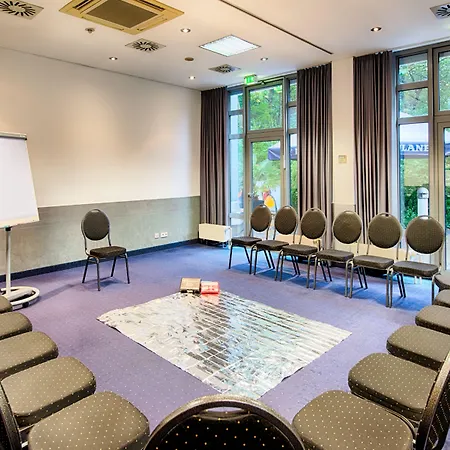 Achat Airport Messe Hotel 3*