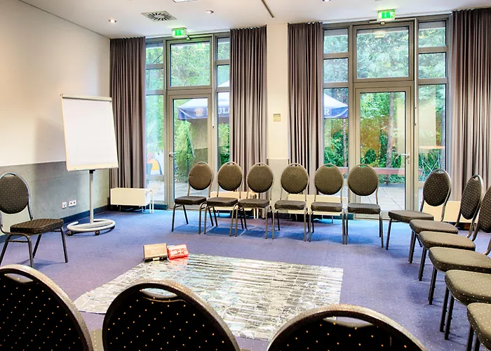 Hotell Achat Airport Messe 3*