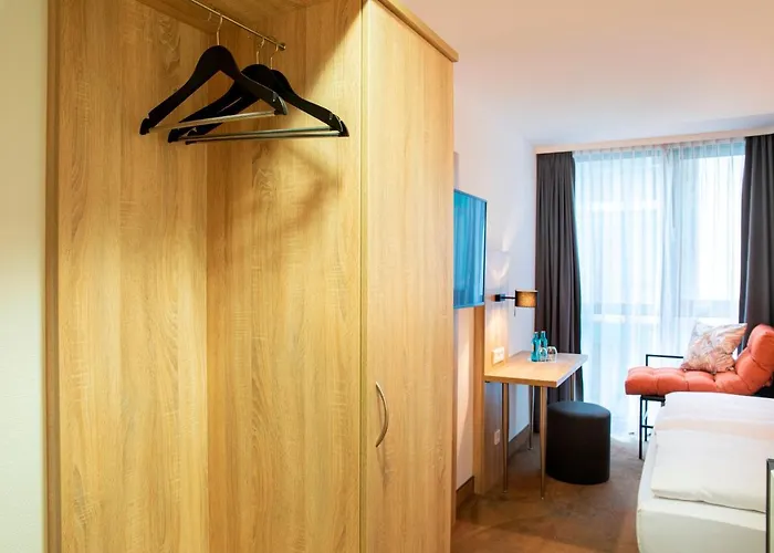 Hotell Achat Airport Messe 3*