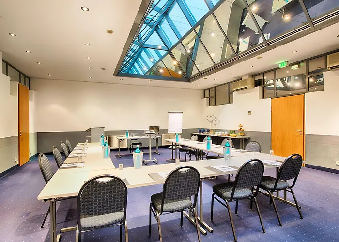 Achat Airport Messe Hotell 3*