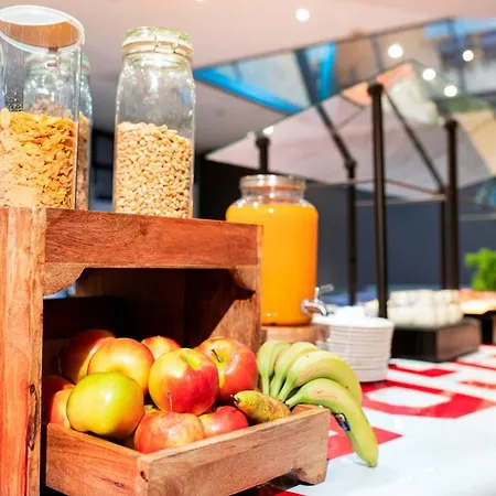 Hotel Achat Airport Messe 3*